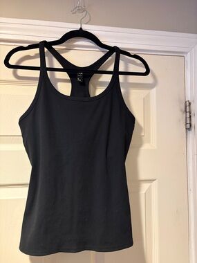 GAP Fit Ribbed Racerback Tank Top with shelf bra in black M